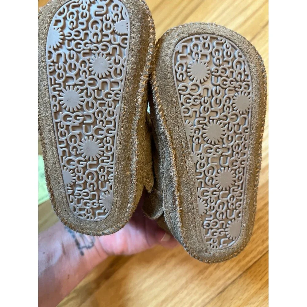 UGG Baby Infant Toddler Neumel Boots Chestnut Suede Infant US Size 4-5 UK Size 4
